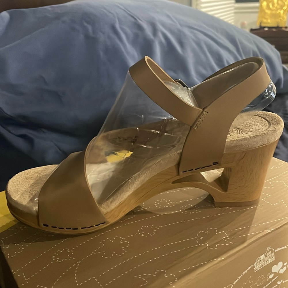 Dansko Tan Leather & Clear Strap Block Heel Sandals